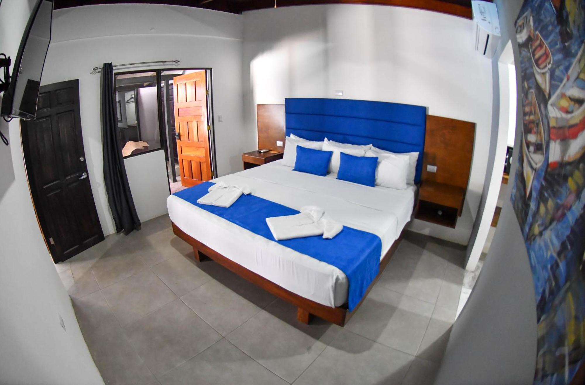 Republik Hotel, Bistro And Nightclub On Site Jacó Buitenkant foto