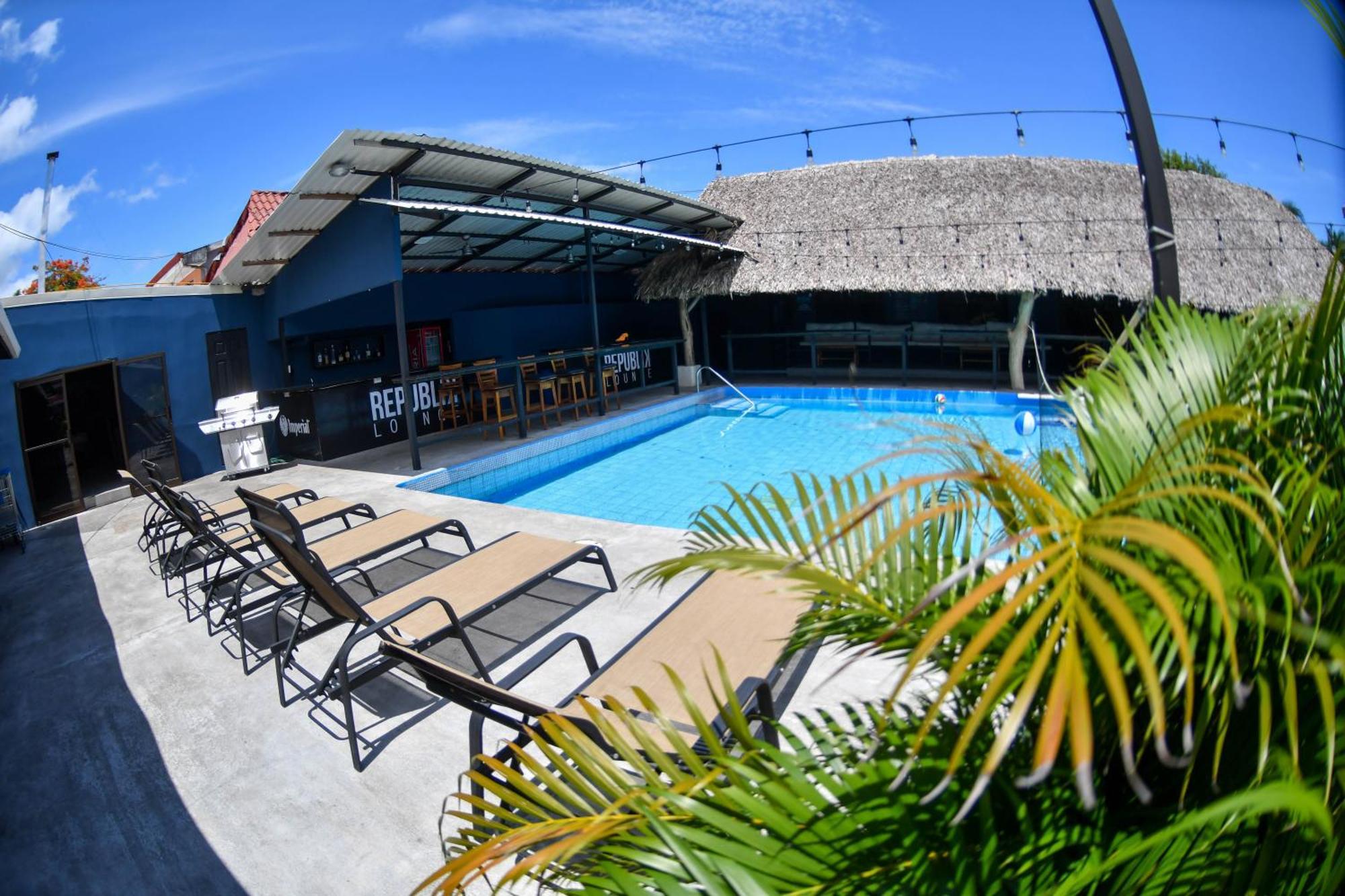 Republik Hotel, Bistro And Nightclub On Site Jacó Buitenkant foto